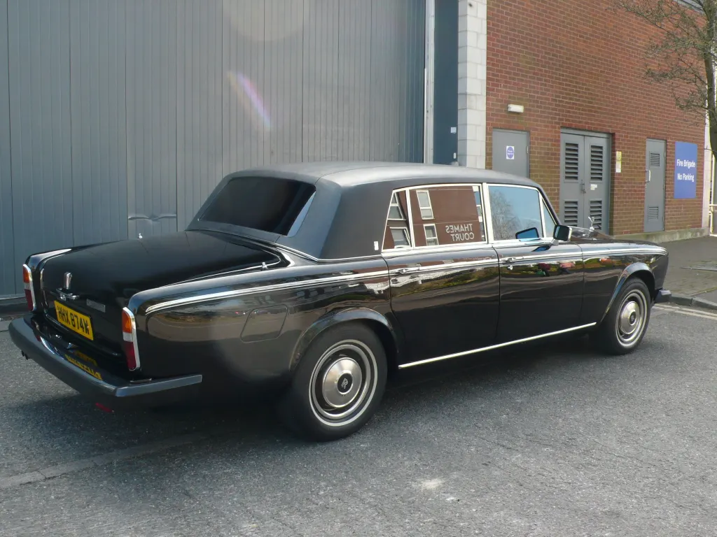 Rolls royce silver wraith 11 xo8p4yrryikxusivd7 o2