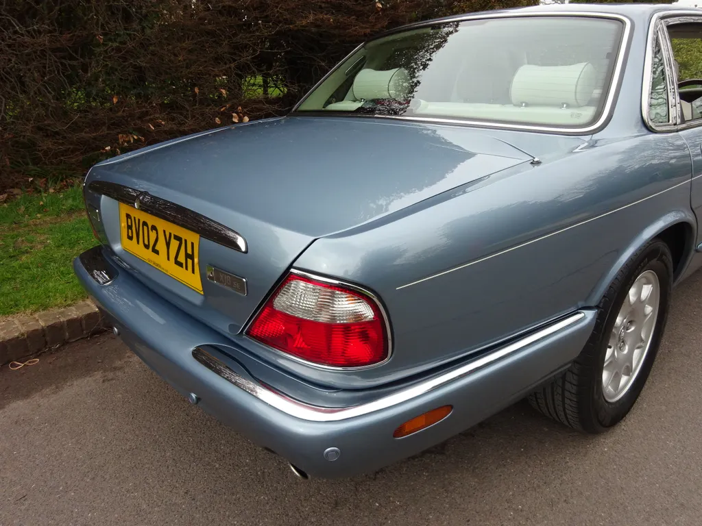 Jaguar v8 xj series ere9q2e3nvsp1ts9lcltn