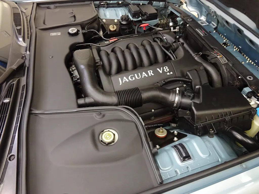 Jaguar v8 xj series z9087bvyw0o7nvjaece65