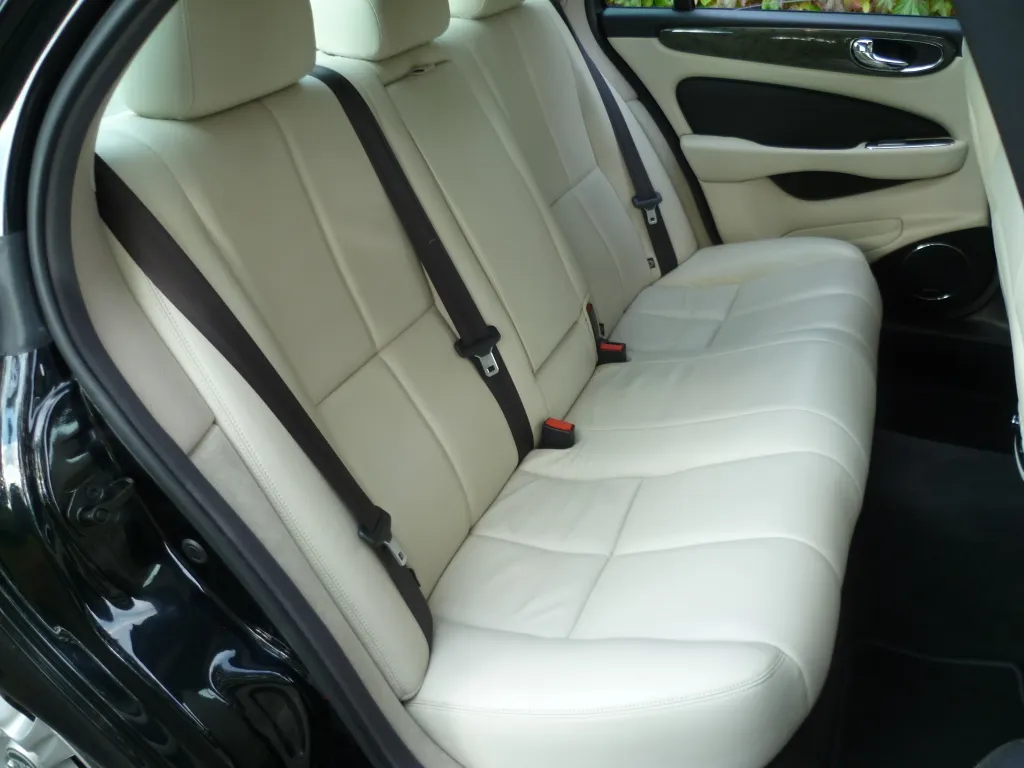 Jaguar x 350 xj8 rd75bdijjxvlotdbiwizd