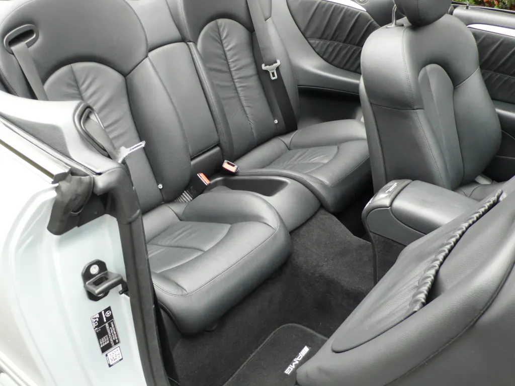 Mercedes benz clk280 sport cabriolet drl7quvxlenlc2 vs yu2