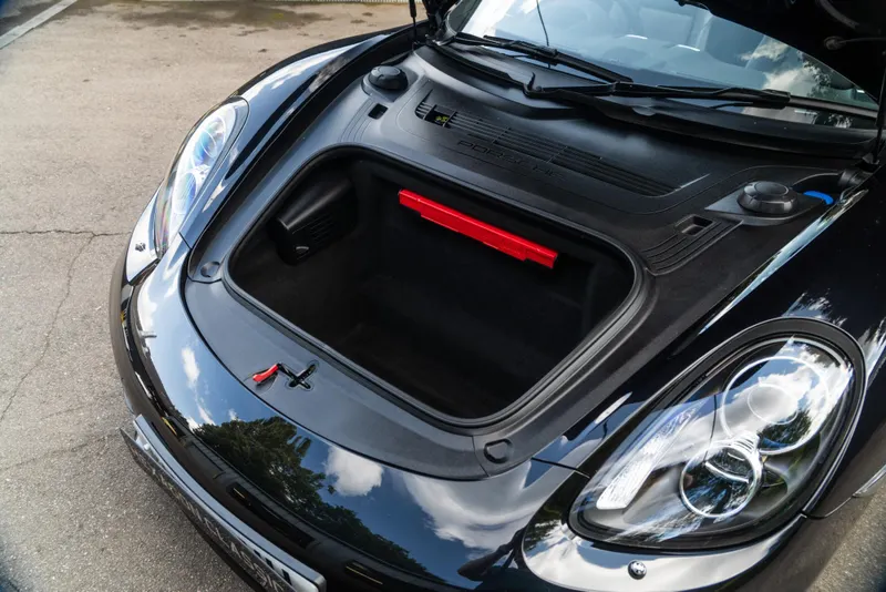Porsche boxster nqaoixxkkh8rcvdufbjtl