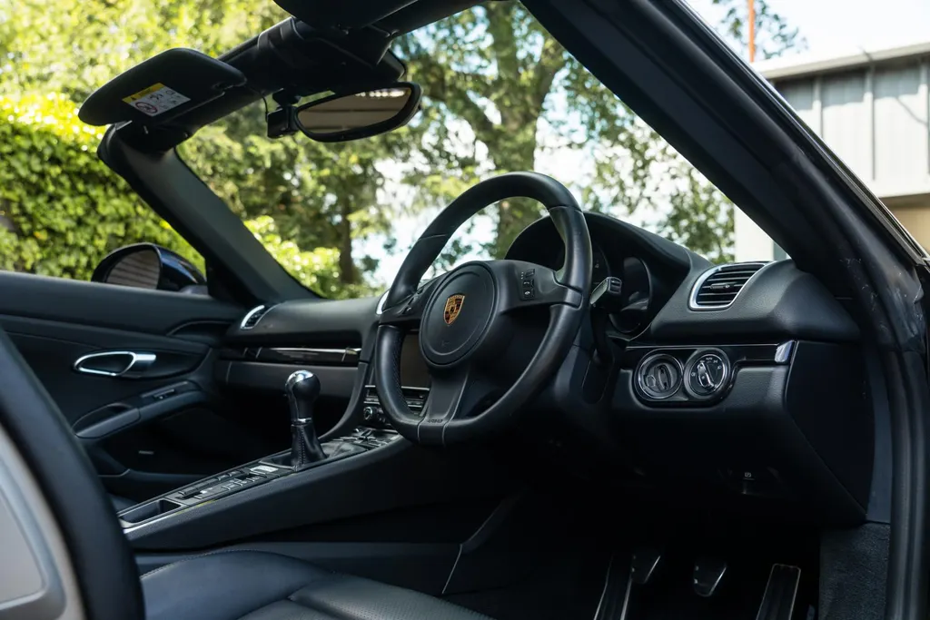 Porsche boxster qi7pfarm6archoye j 8k