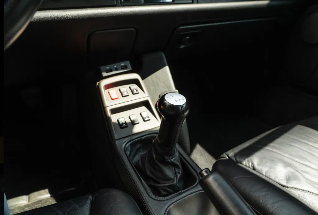 Porsche 911 933  oxcd9m9rdjuufb1gwempu