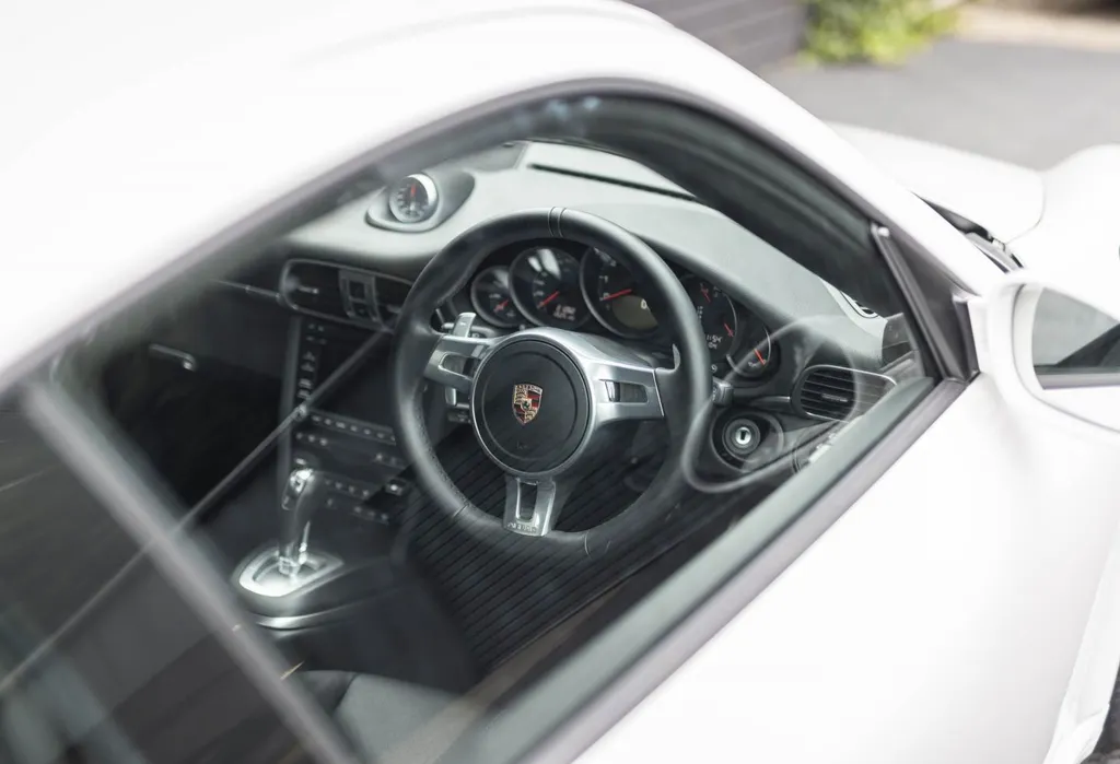 Porsche 911 997.2 carrera gts  9tk1ua7gd0sexkbg 1dzr