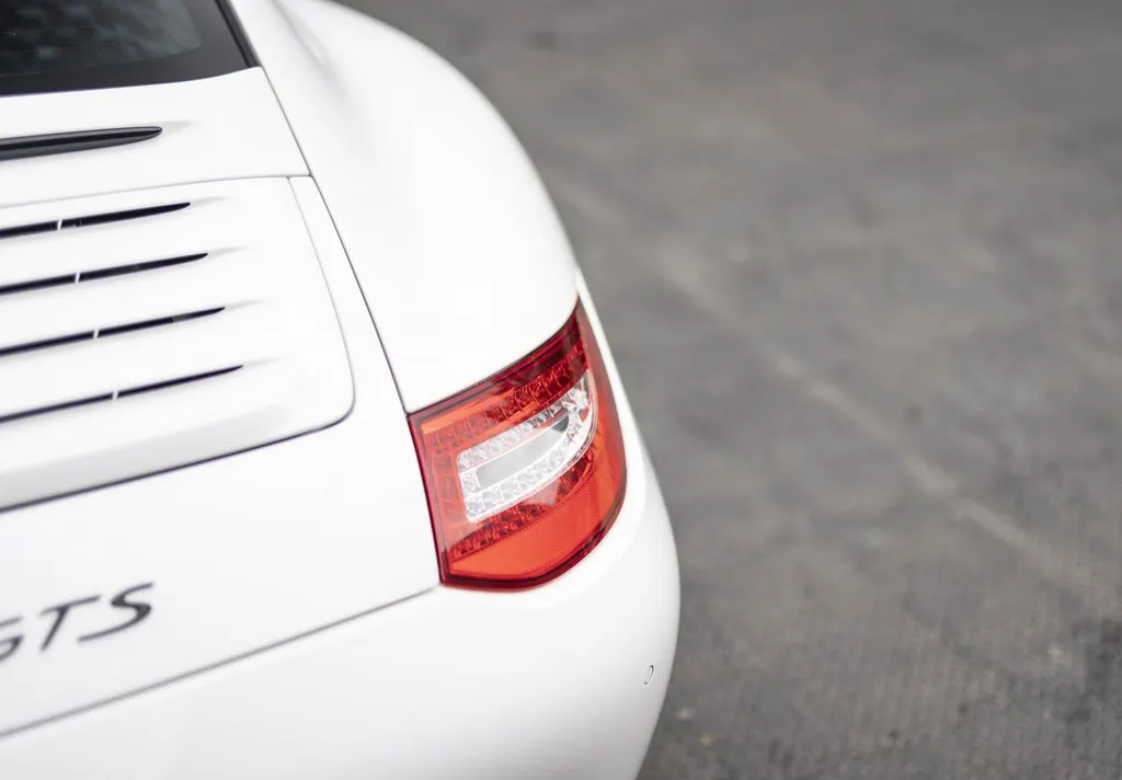 Porsche 911 997.2 carrera gts  b9svl0ga1uxu ejn9rrrv