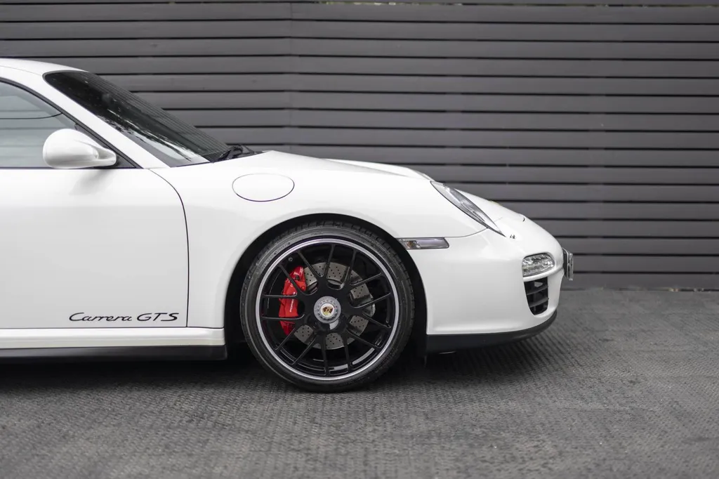 Porsche 911 997.2 carrera gts  mqopxmedwnoaeoeqazxce