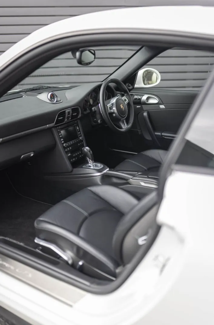 Porsche 911 997.2 carrera gts  vuoojh269m1rtn9l8qaqb