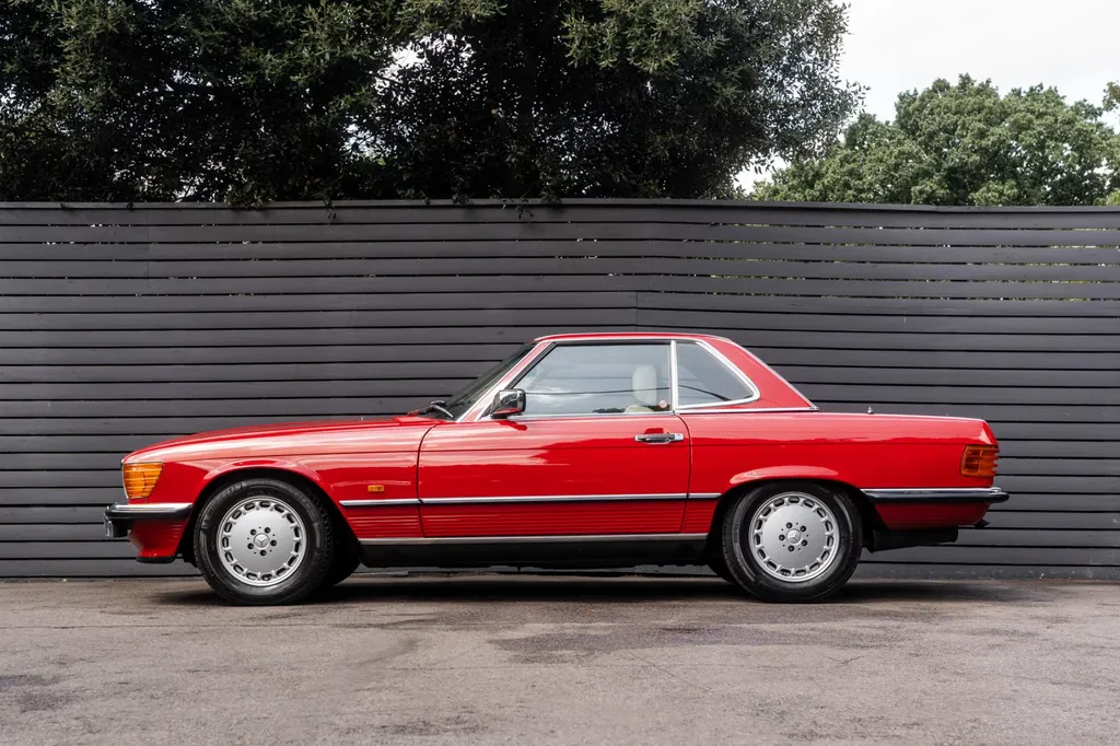 Mercedes benz 300sl yqljtcwb28  ix1dwuvmu