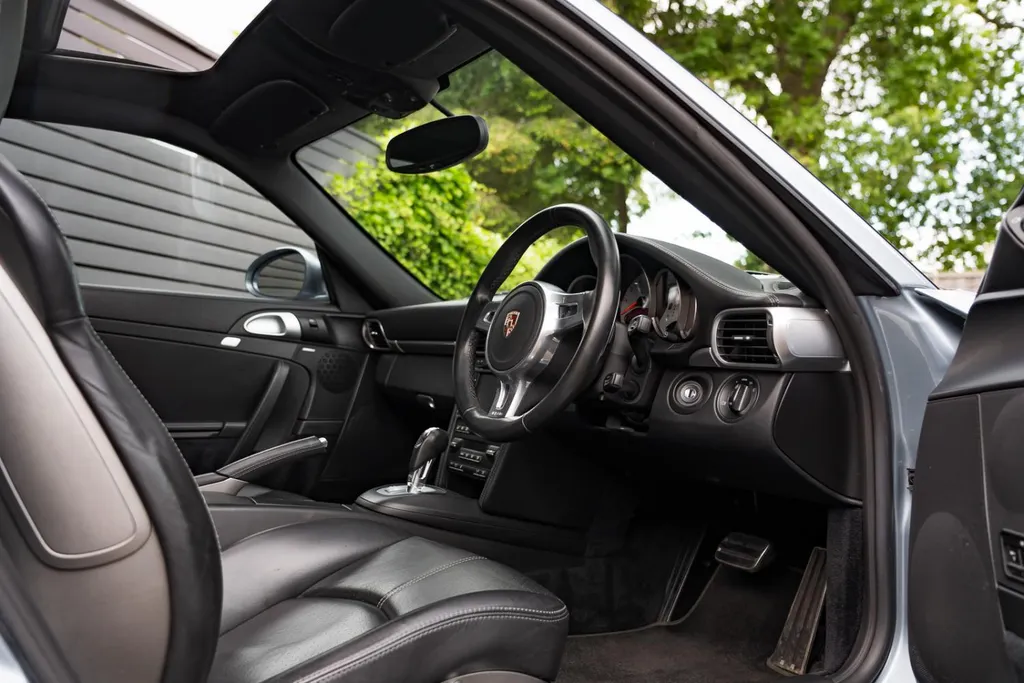 Porsche 911 wkxl5 cef9trlwznbus56