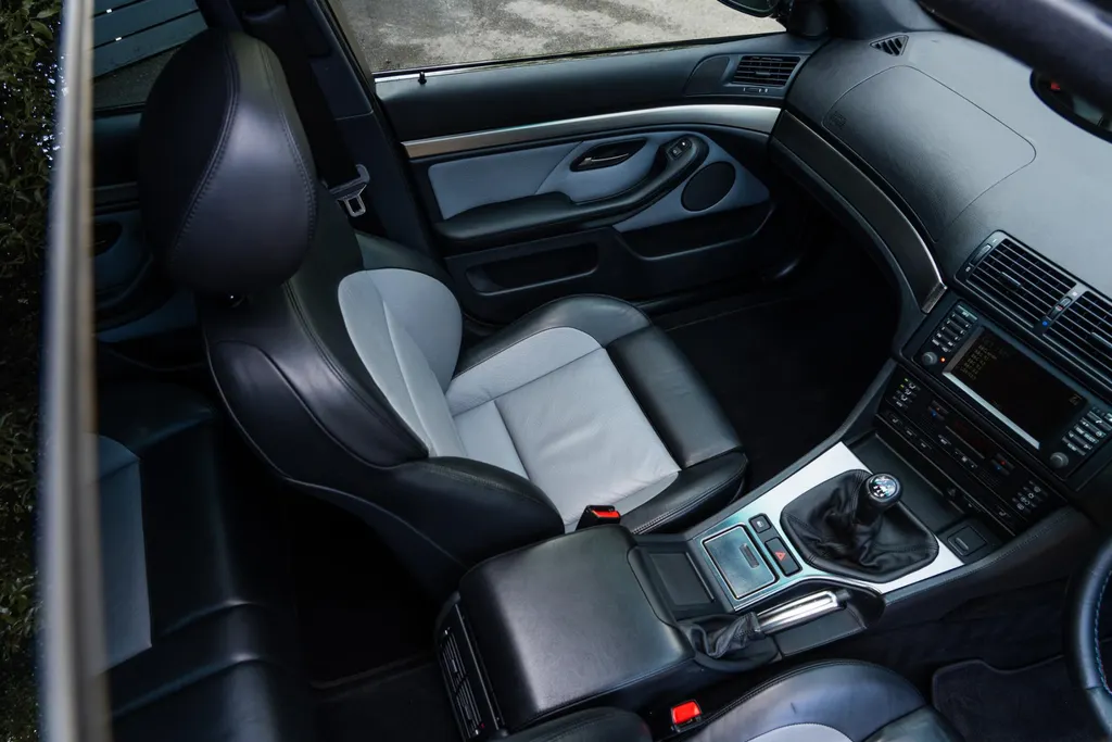 Bmw m5 lsradzzo4cdyneh0kot2a