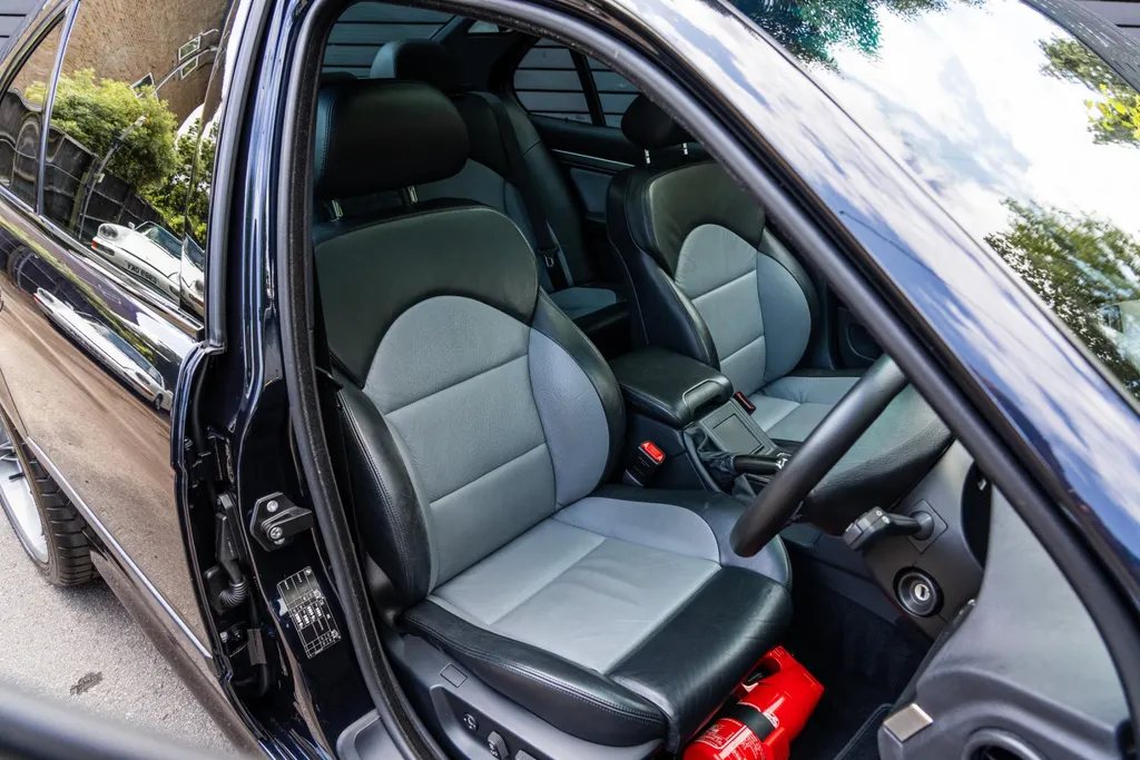 Bmw m5 q15uuufnwxosjgek7jzyy