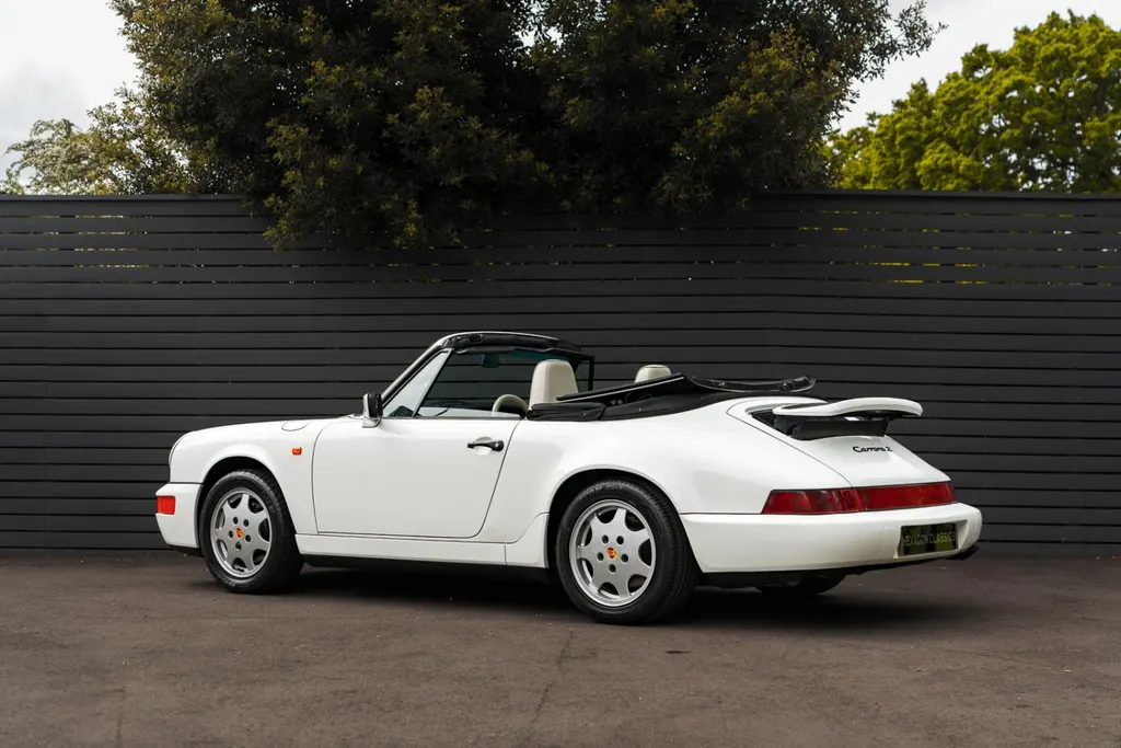 Porsche 911 964 9mi3xupqbitrn8waclyir