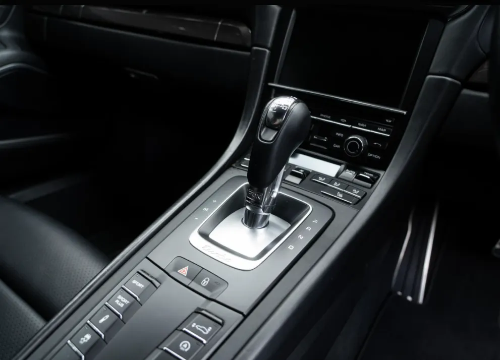 Porsche 911 turbo cm8dxwh3jd5u7tanptoro