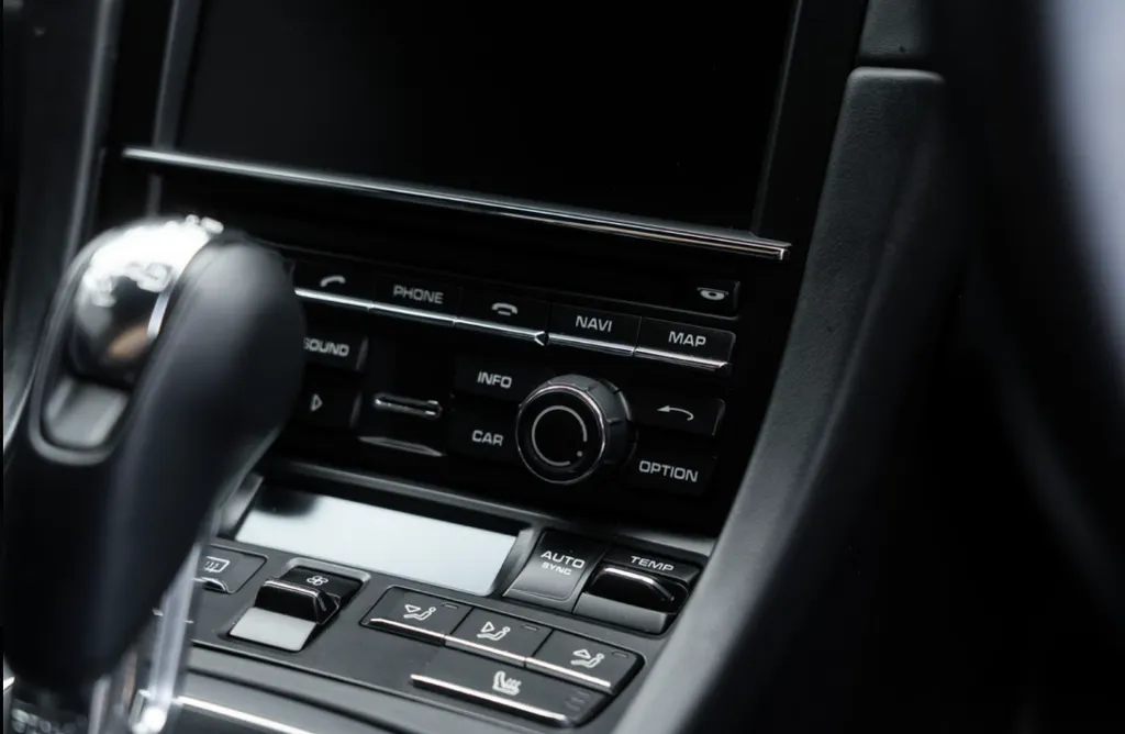 Porsche 911 turbo i5ue6qgeuyqb5cxvauak 