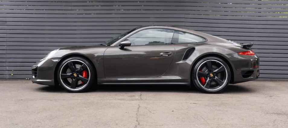 Porsche 911 turbo  4tspyvhf3rmgainw ybq