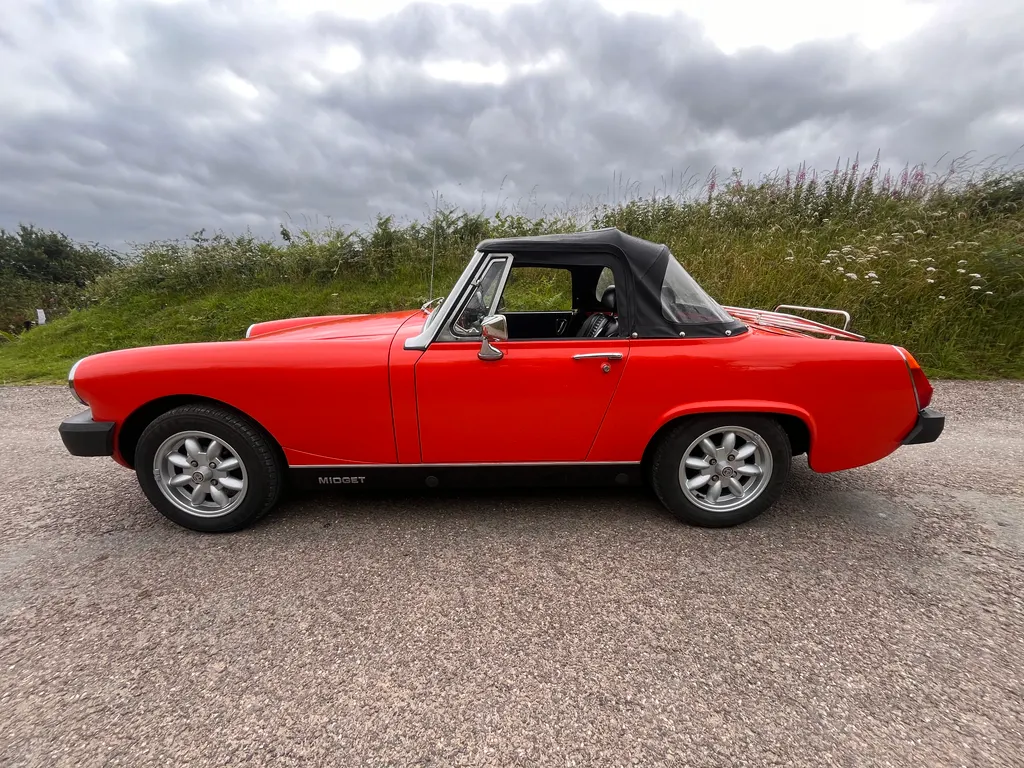 Mg midget gqy2zedfbcsthjyibipqu