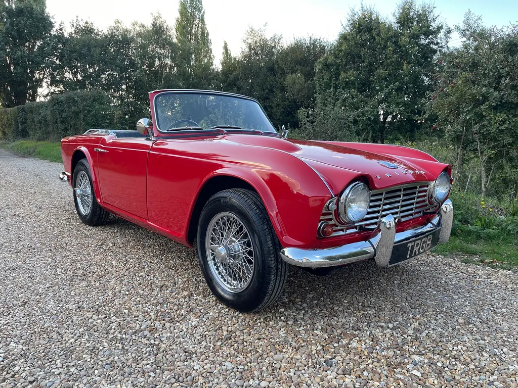 Triumph tr4 0n0digpnq9rdwb6drgvwz