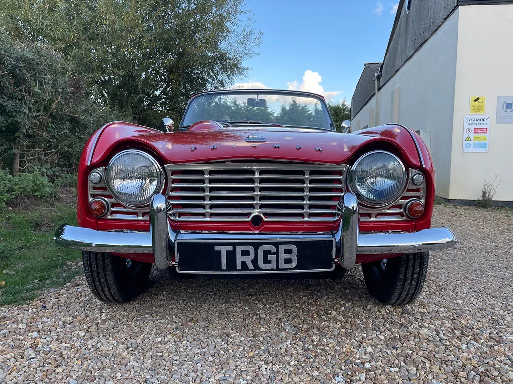 Triumph tr4 7sj92h2pb peww59awswh