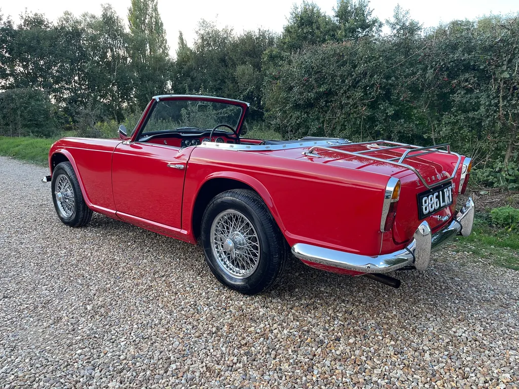 Triumph tr4 dw83pmfien 4hdjfqjm9 