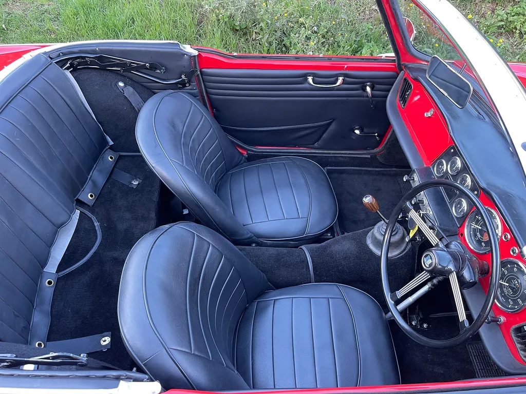 Triumph tr4 lhsvjdgvu2yhssbcl9c1p