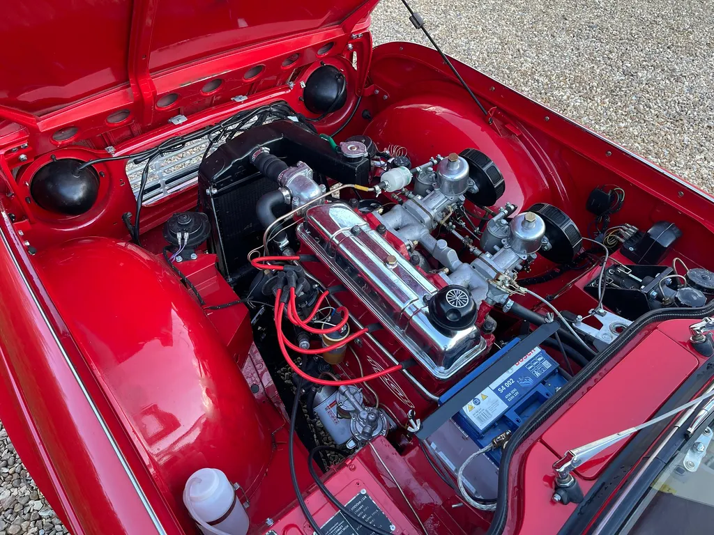 Triumph tr4 x3obn2q 1t3hw 5hs6ezs