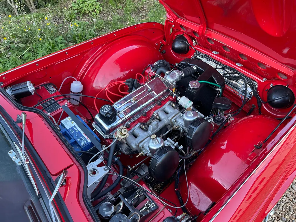Triumph tr4 gdy ywn26g7euzw1ymitk