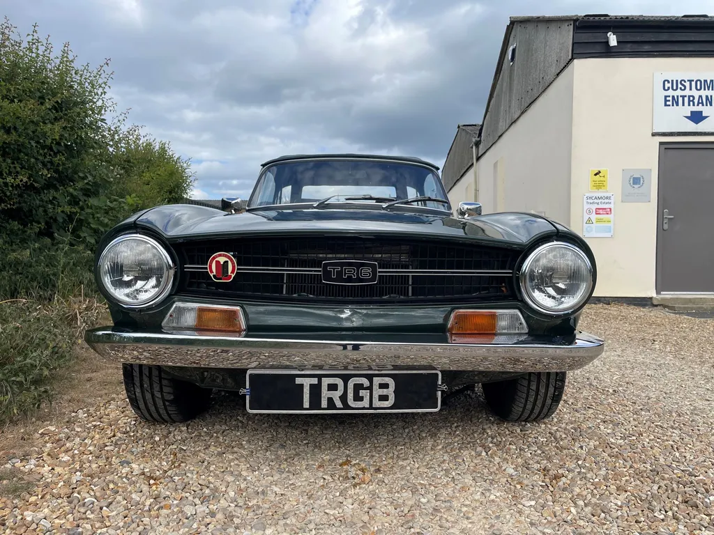 Triumph tr6 leuzf k8rzkgb6y2aiskf