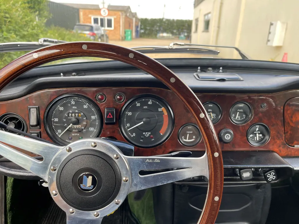 Triumph tr6 nadpku homfqhdc aywmh