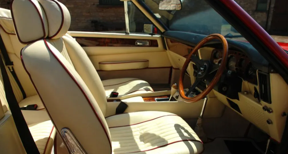 Aston martin v8 vantage voalante xkghmgtjucm1mb2oxntt7