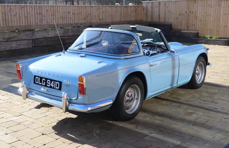 Triumph tr4a qtsihok3wf5gpjjvpqbld