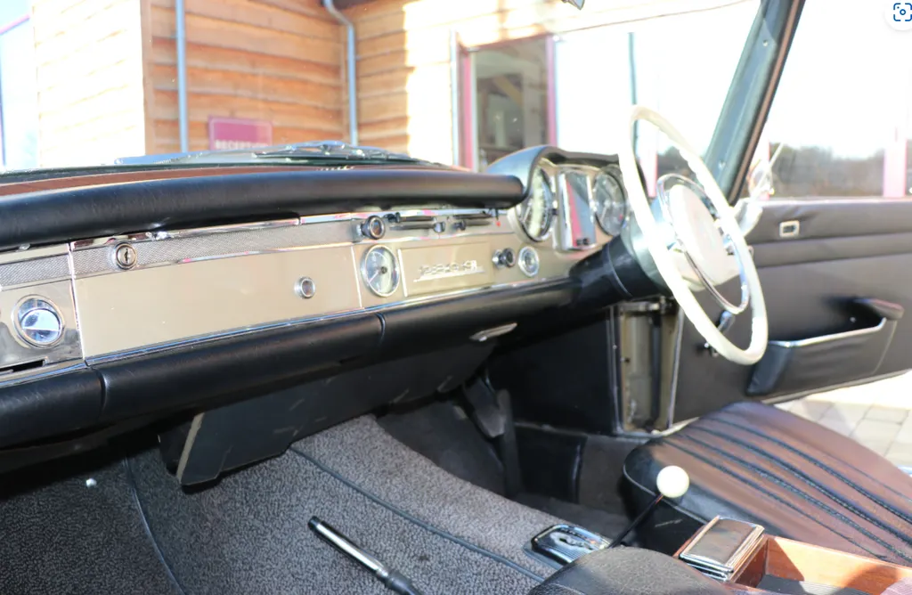 Mercedes benz sl280 ckvgxnujnxaubvksrg63y