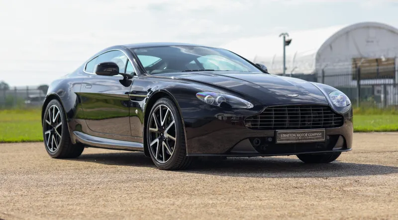 Aston martin v8 vantage 8oml  afkj1dnhf6h0zgd