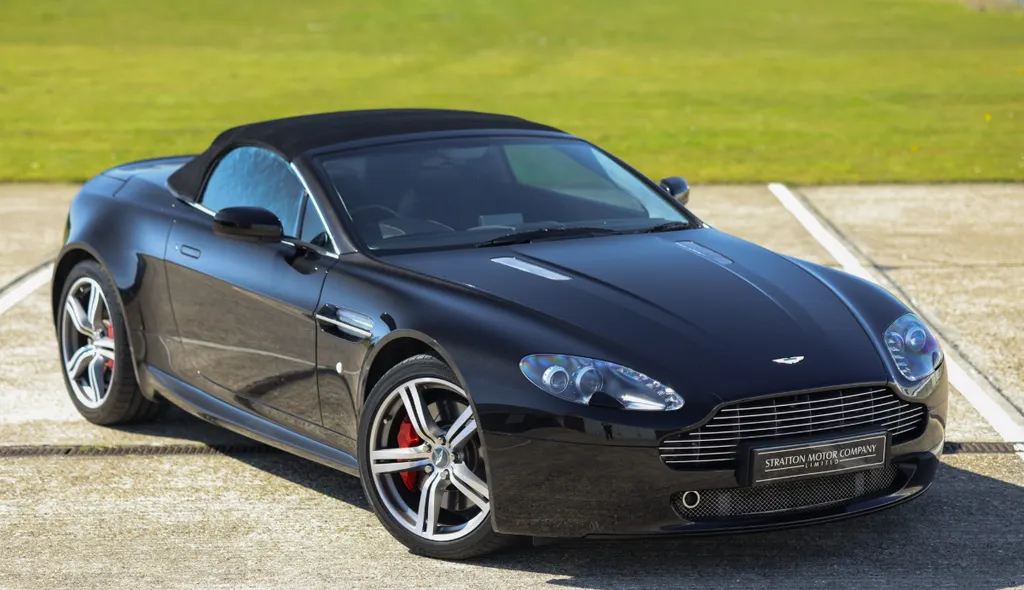 Aston martin v8 bu9ogupefwyysrhxd65u 