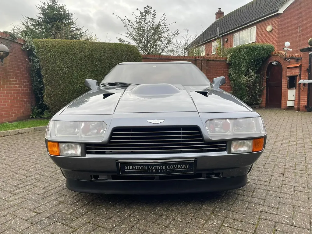Aston martin v8 fyx3ed57tj15afwdvsdmo