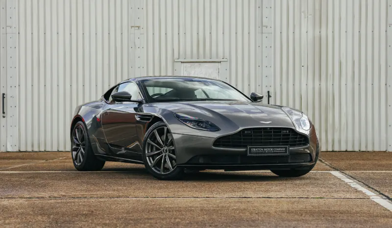 Aston martin db11 3lxdhsg5zttqhjuqun4dy