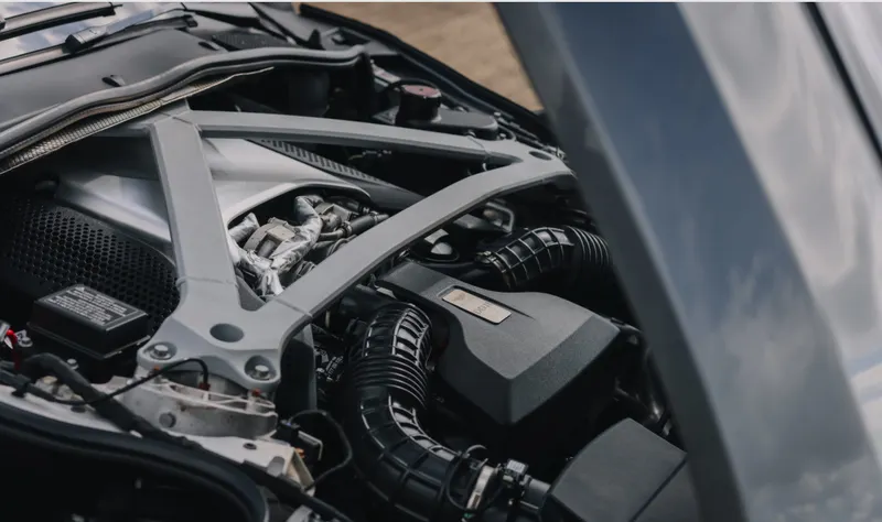 Aston martin db11 zkmxvv osv9vaq4rvdnau