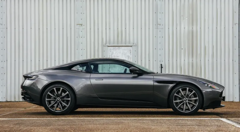 Aston martin db11 vq91umbykm8prb lmpyee