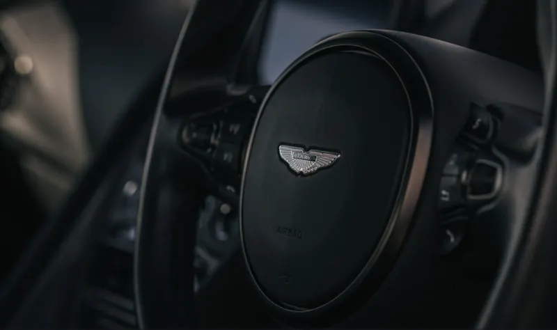 Aston martin db11 wkjuvi1z6erxop7ehb yg