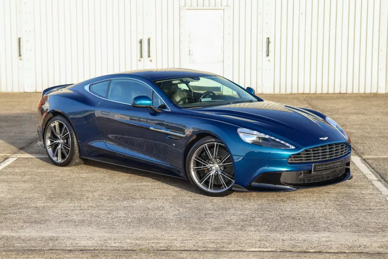 Aston martin 6.0 fyqefw hkdhnirekjolav