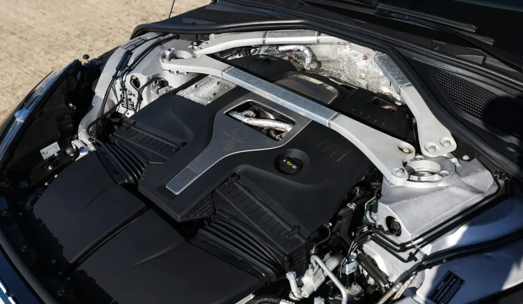 Aston martin dbx h21intqgqnbemdohcks4s