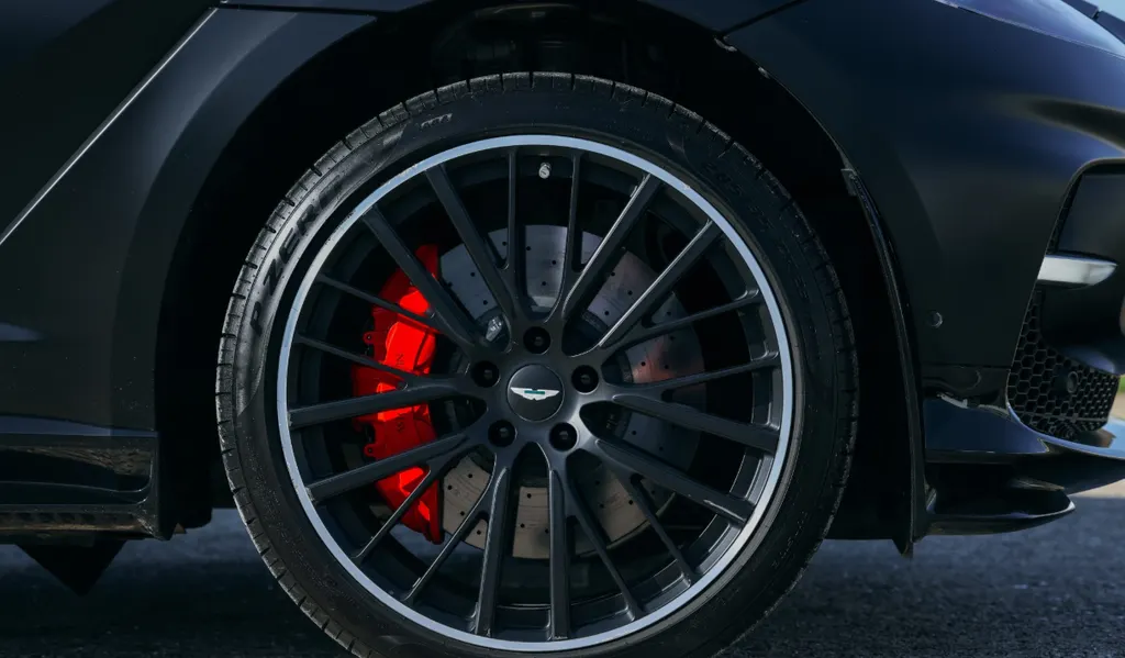 Aston martin dbx zwsyjmkjqlhwq328uwage