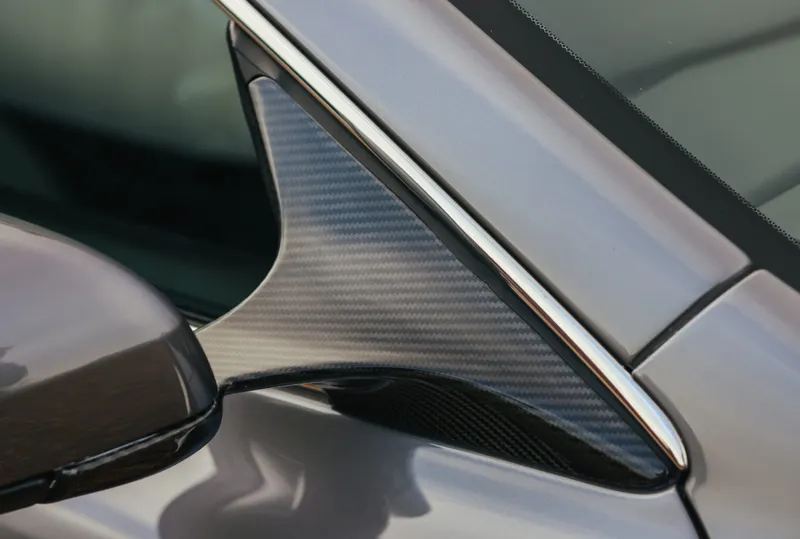 Aston martin dbs  4htr qswufj jovcddmpc