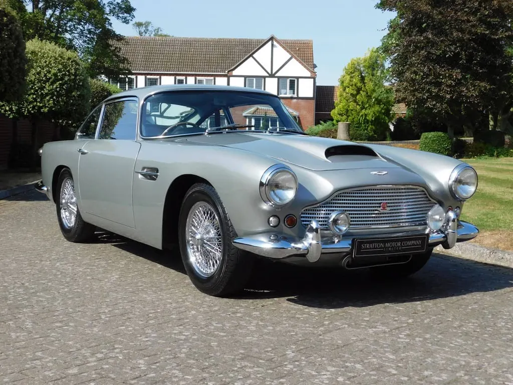 Aston martin db4 faadmnkkbehbxqpquanj2