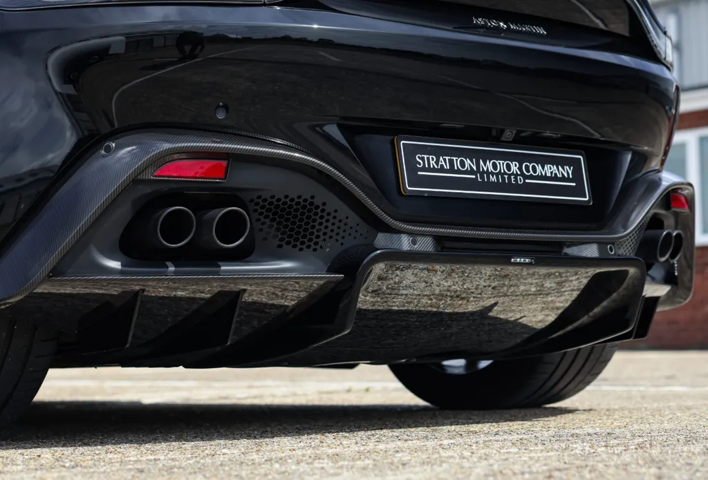 Aston martin v8 vantage gd2qlcazykhuleb5auq8c