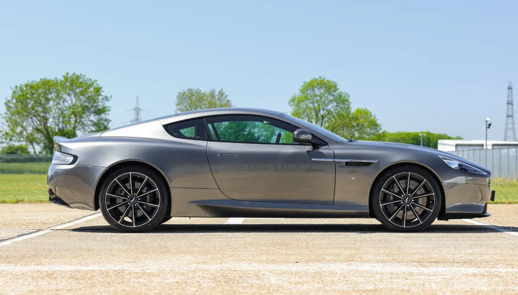Aston martin  db9 5fq8naz x1i1tp3h5v7ke