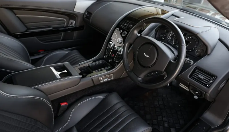 Aston martin  db9 olxqglbm1bfbcsvjxkti6