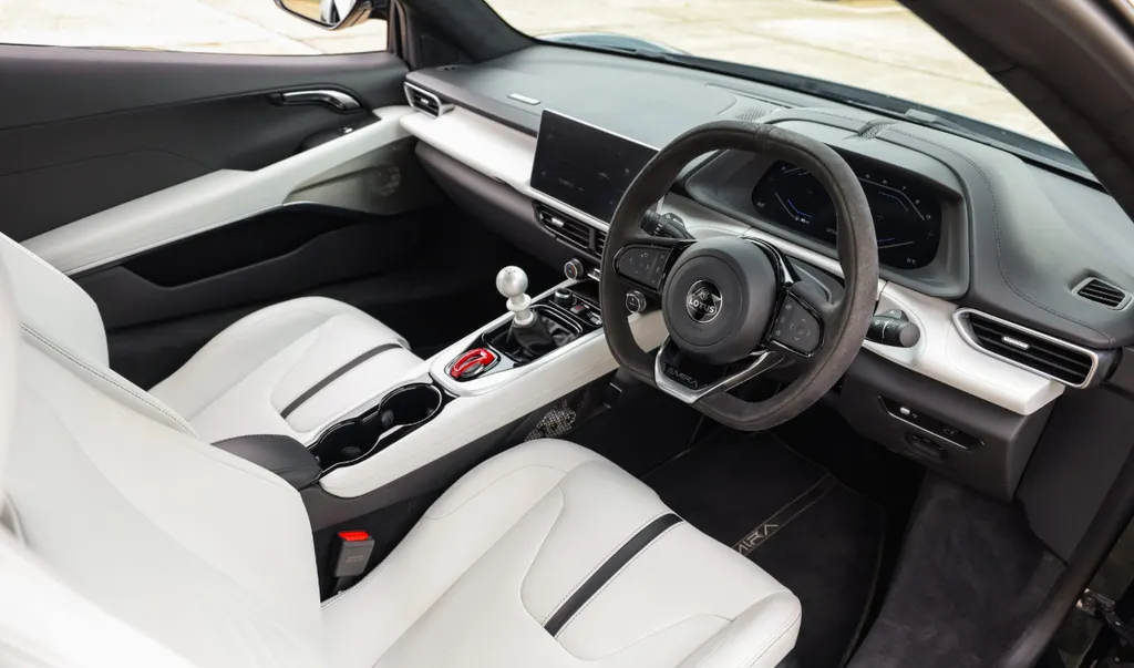 Lotus emira 6dcbrkfovr7ntkhqb rvs