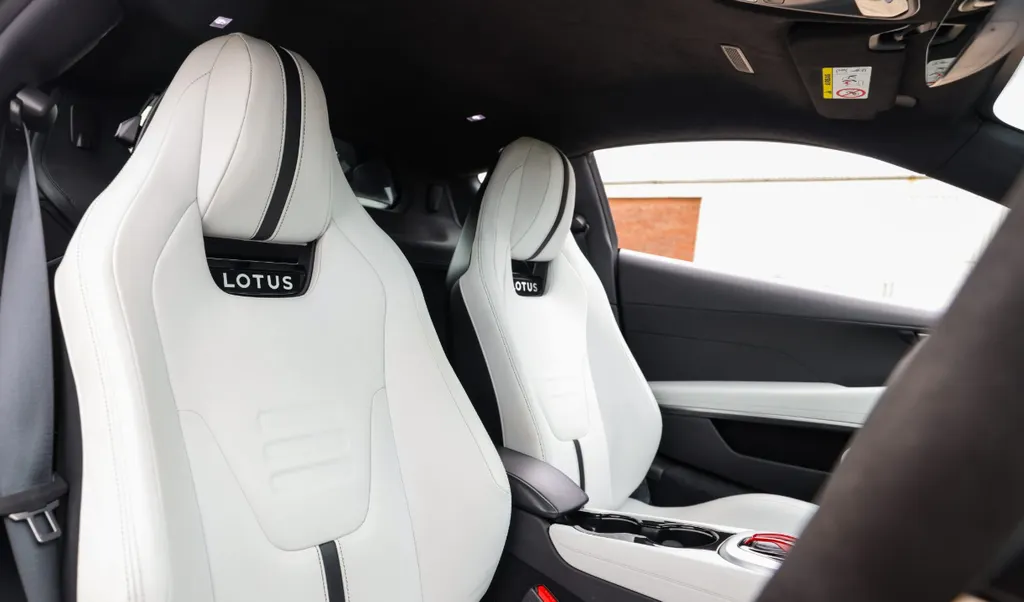 Lotus emira dolqtdjkhjgleiezsaaod