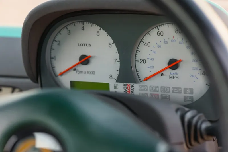 Lotus elise 73qym 4nnb9uazvoy1q3q
